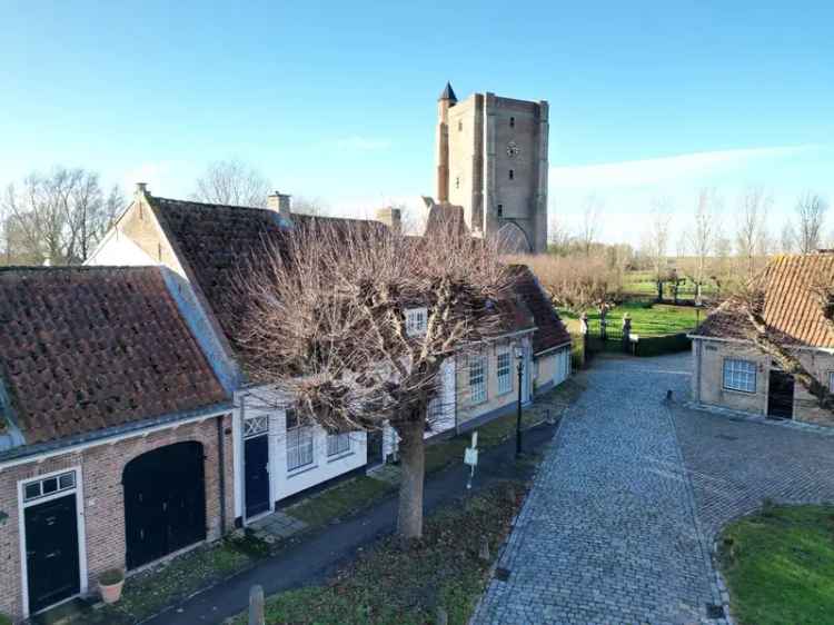 Eengezinswoning Te Koop in 6, Marktplein, Sluis, Zeeland