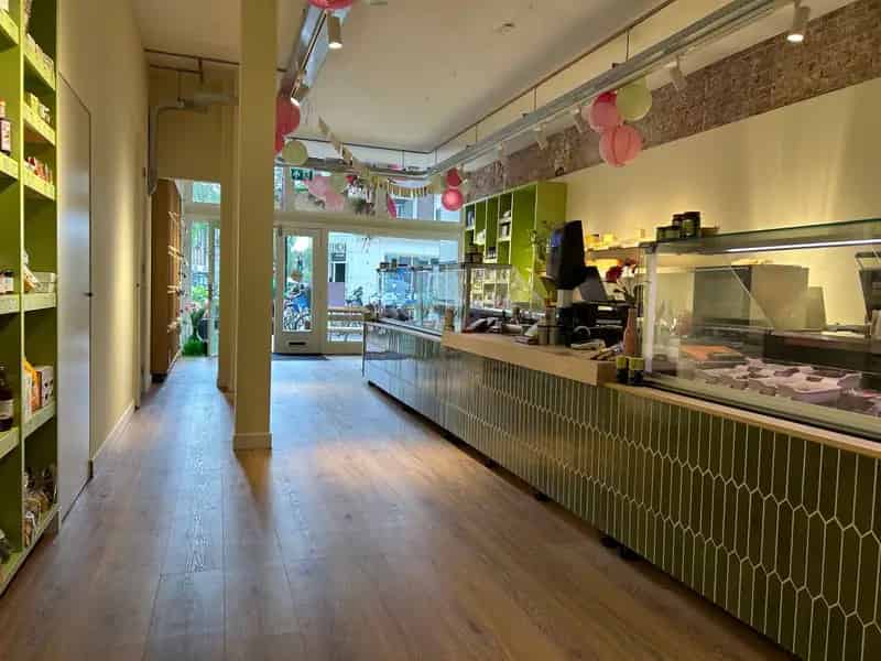 Winkelruimte te huur Amsterdam Oud-West:  Gerenoveerd en perfect voor horeca