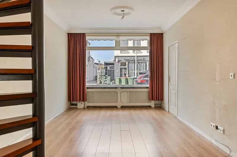 Huis te koop Breda Haagweg: 2 slaapkamers, serre, badkamer