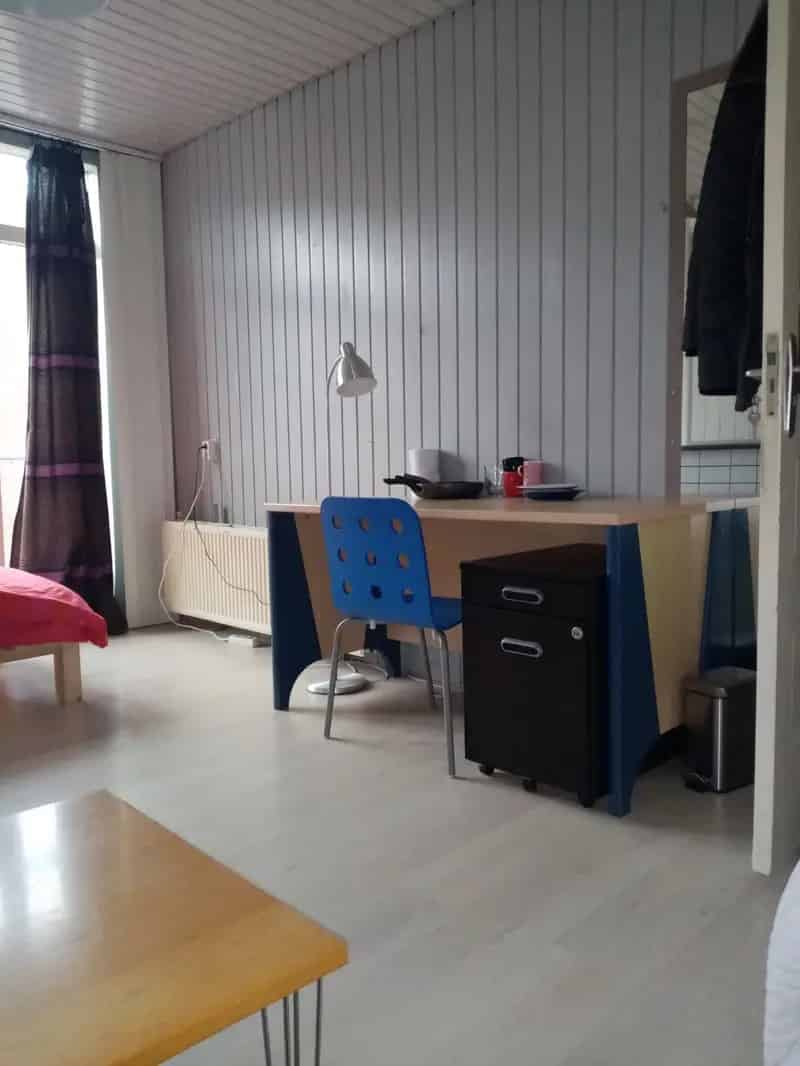 Ruime Gemeubileerde Kamer 17m2 Balkon