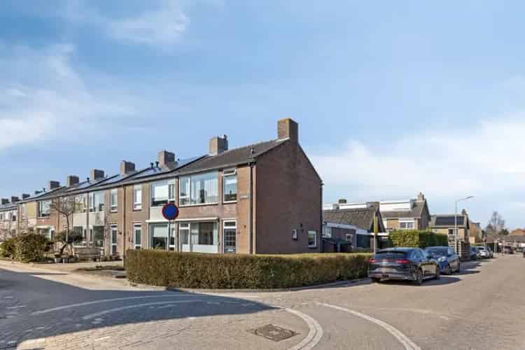 Huis Te Koop , 39, Vlietstraat, Schelluinen, Zuid-Holland