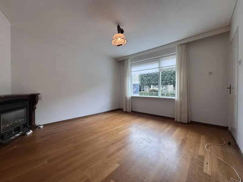 Tussenwoning Enter 3 slaapkamers Bijkeuken Fijne tuin