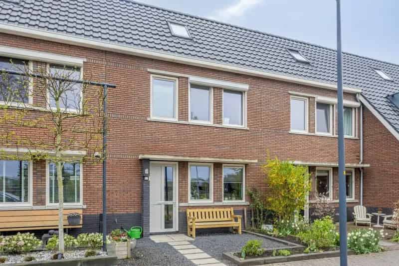 Instapklare Tussenwoning IJsselmuiden 3 slaapkamers Energielabel A