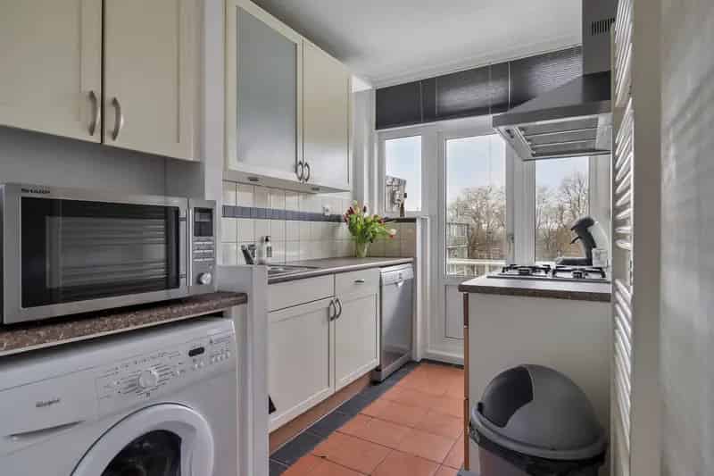Appartement Rotterdam 3 kamers Balkon Kelderberging Instapklaar