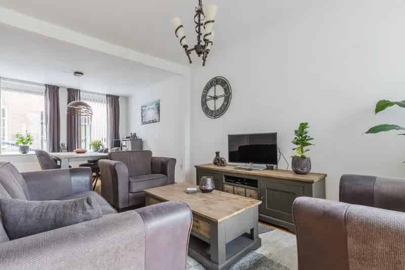 2 Onder 1 Kapwoning Koog aan de Zaan Ruim Perceel Moderne Keuken