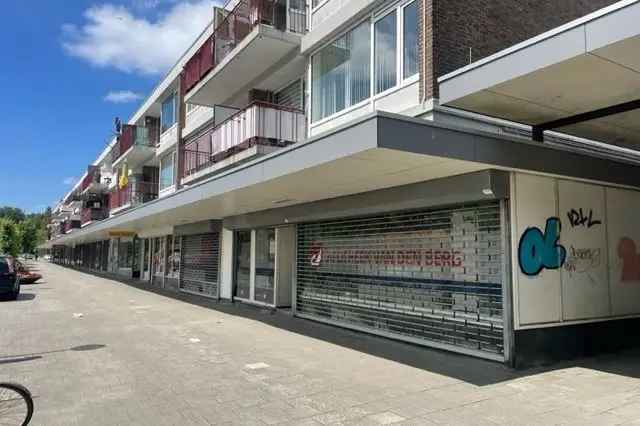 Winkel Hoogvliet Rotterdam | Zoek winkels te huur: Wilhelm Tellplaats 13 3194 HS Hoogvliet Rotterdam [funda in business]