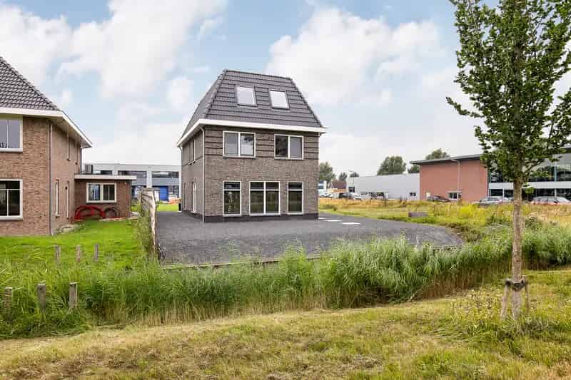 Luxe Nieuwbouw Villa Wonen en Werken Stompetoren