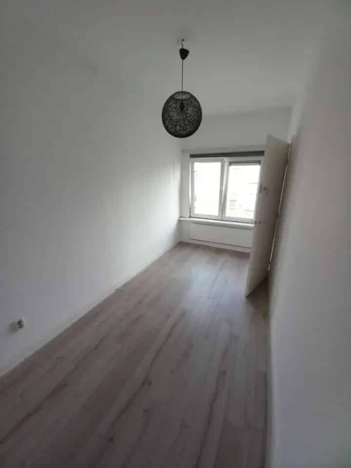 27m2 Gemeubileerd Centrum Kamer per 1 Juni