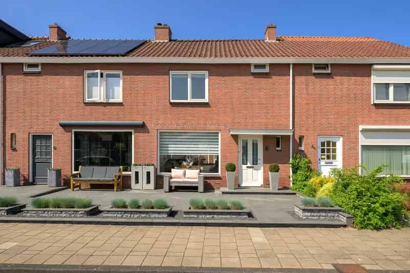 Huis te koop Maasdijk 3 slaapkamers moderne badkamer