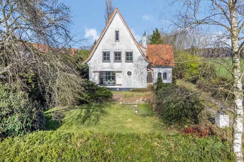 Huis te koop Berlicum: Vrijstaand herenhuis 4 slaapkamers 1860m2 perceel