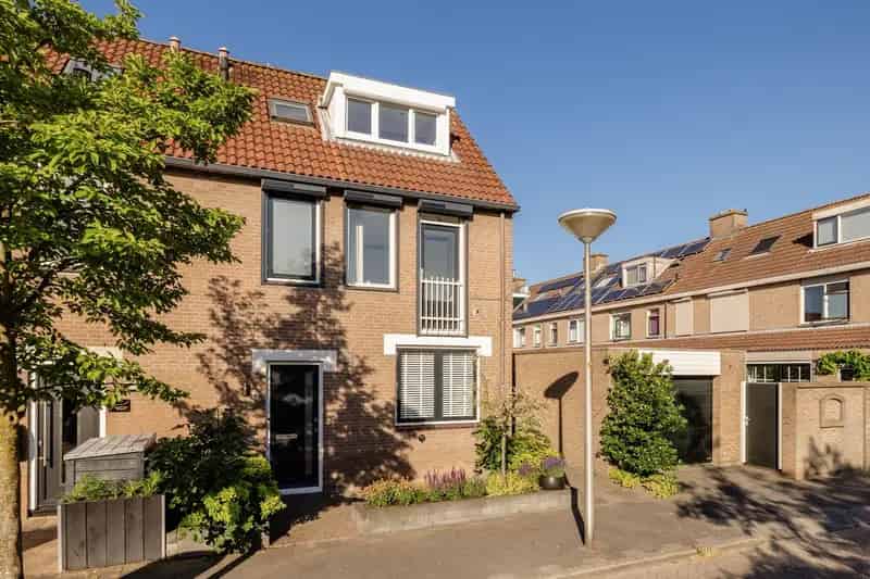 Huis te koop: Kampens Kampje 4 1991 BR Velserbroek 