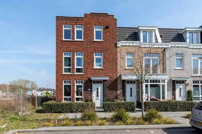 Herenhuis te koop Parkrijk Rijswijk 156m2 3 slaapkamers duurzaam A++++