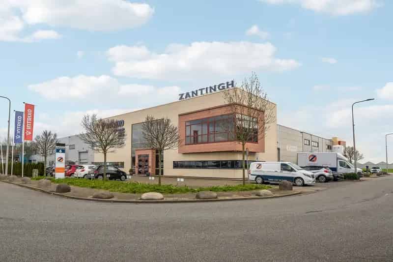 Kantoorruimte te Huur Maasland 139m2 6 Parkeren