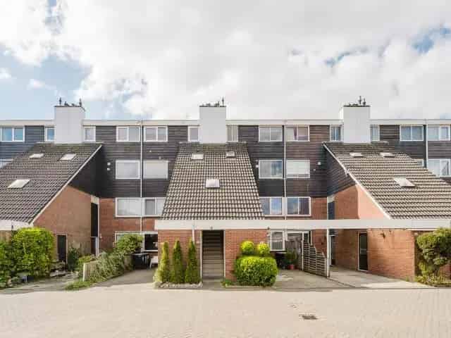 Maisonnette Waterland Spijkenisse: Instapklaar appartement
