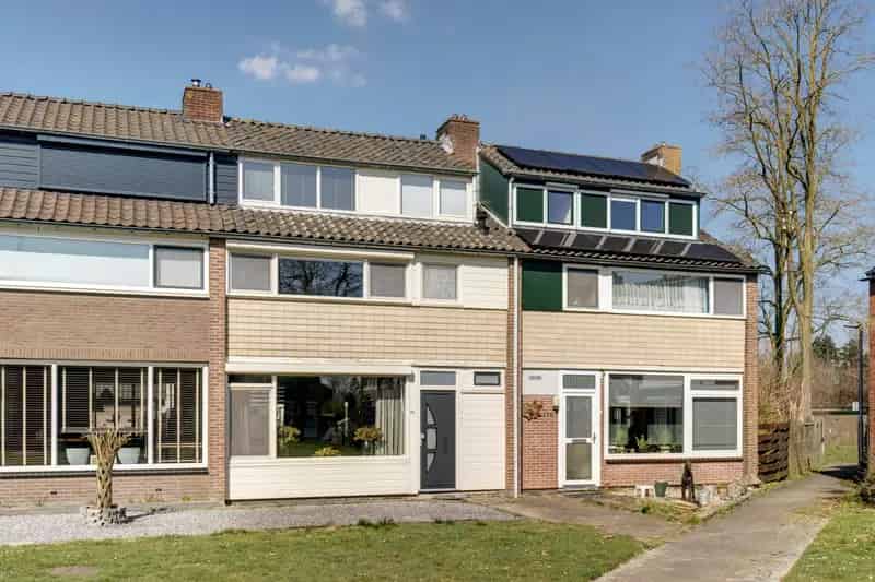 Huis te koop Dieren Patrijslaan 4 slaapkamers uitbouw tuin