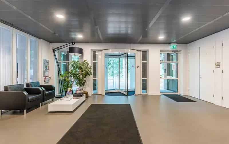 Kantoorruimte huren Dordrecht 638m2 Amstelwijckweg
