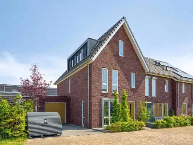 Luxe Hoekwoning 5 Slaapkamers Lent