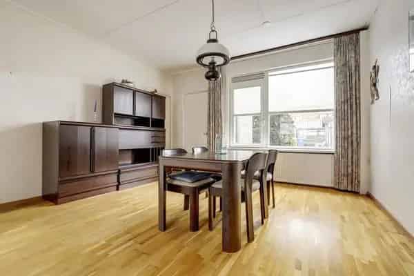 Jaren 30 woning 3 slaapkamers rustig gelegen goed onderhouden