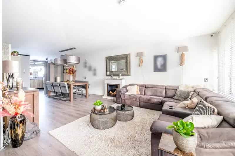 Appartement te koop Rotterdam Ommoord 108m			2 slaapkamers