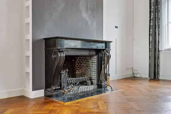 Modern Herenhuis te Putte met Zwembad en Kantoor