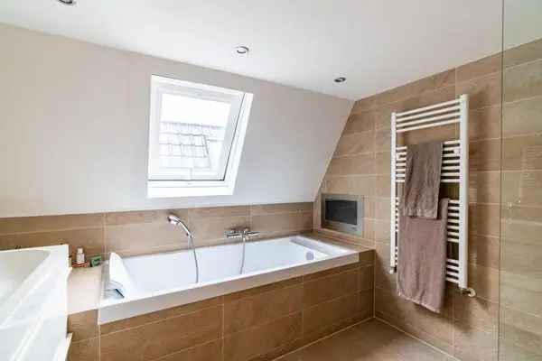 Te Huur: Ruim Appartement 3 Slaapkamers Benoordenhout