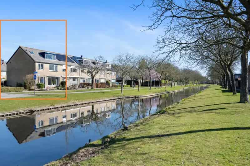 Ruime 5-kamer hoekwoning aan groene singel