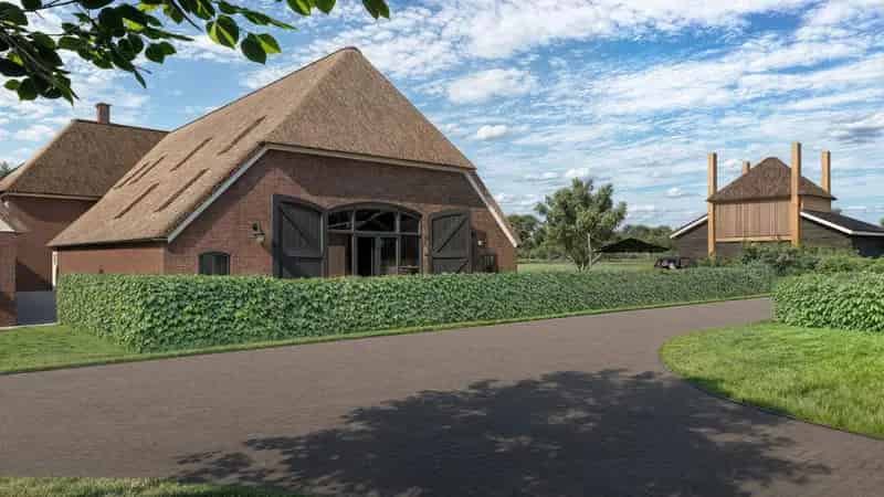 Royale Bouwkavel met Mogelijkheden voor Rietgedekte Woonboerderij