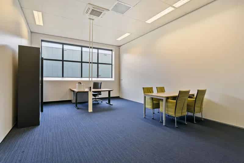 Bedrijfsgebouw te Huur Oss 1974m² Kantoren Productie Magazijn