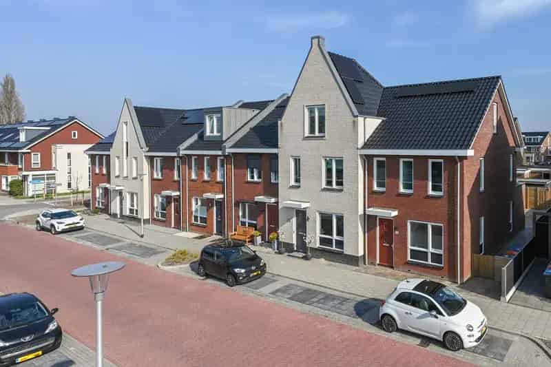 Huis te koop Uithoorn: Ruime hoekwoning 4 slaapkamers A++
