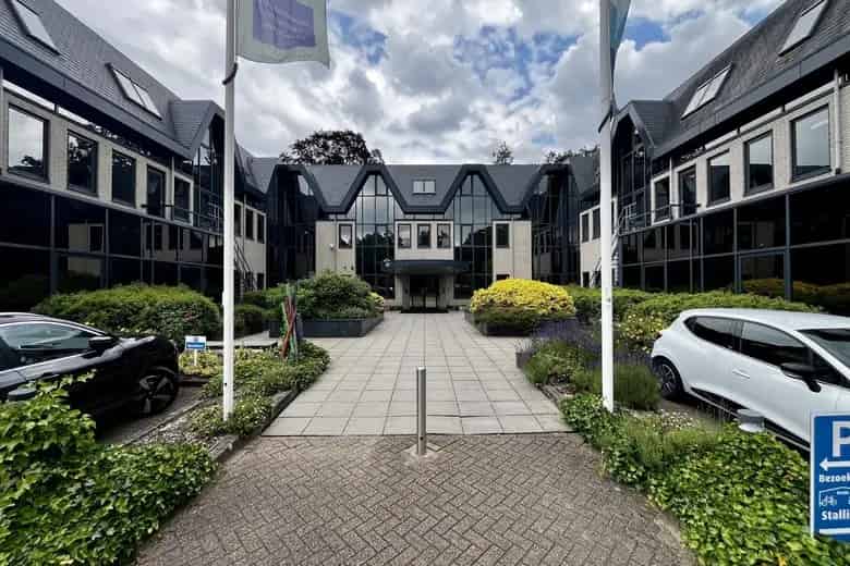 400 985 m2 Kantoorruimte te Huur De Bilt