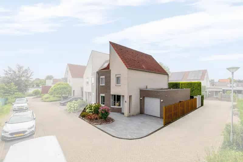 2 Onder 1 Kapwoning Steyl Ruime Serre Garage Grote Tuin