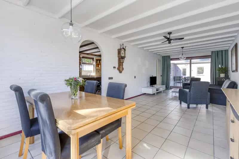 Ruime Twee Onder Een Kap Woning Goirle 5 Slaapkamers Zwembad