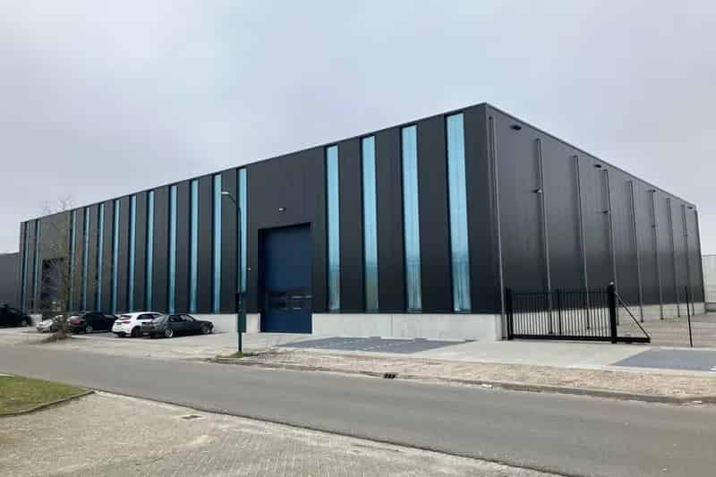 Bedrijfshal te huur Rijen 960m² Kantoor 40m²