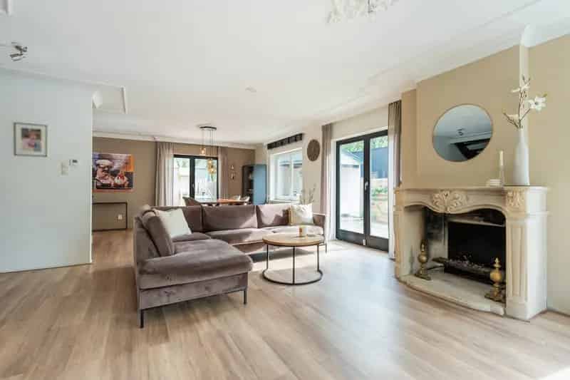 Huis te koop Vinkeveen Groenlandse kade: 3 slaapkamers, luxe badkamer, tuin & ligplaats