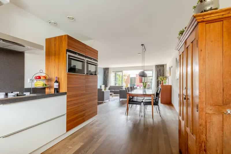 Huis te koop Nieuw Vennep: Ruime gezinswoning 140m2 met garage en tuin