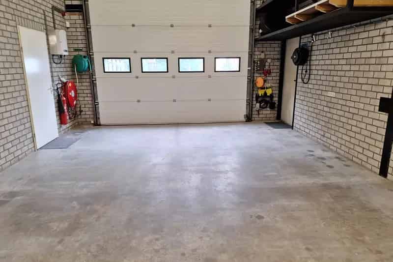 Kantoorruimte te huur Uden Erfstraat 240m2 plus bedrijfsruimte