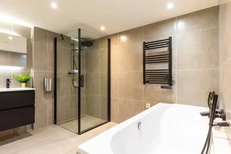 Luxe Dubbele Benedenwoning Rotterdam 3 slaapkamers Tuin A+