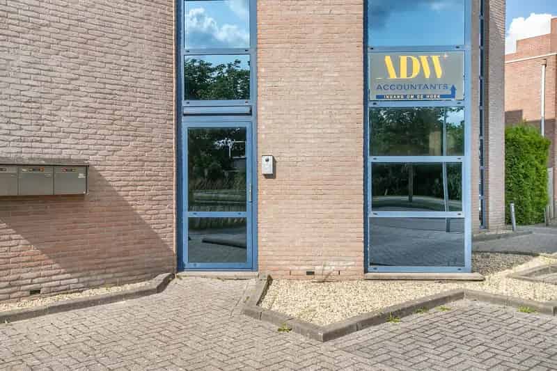 Kantoorruimte te huur Zeewolde Planetenveld 190m²