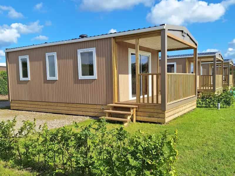 Stacaravan te koop Braassemermeer - 2 slaapkamers -  Overdekt terras