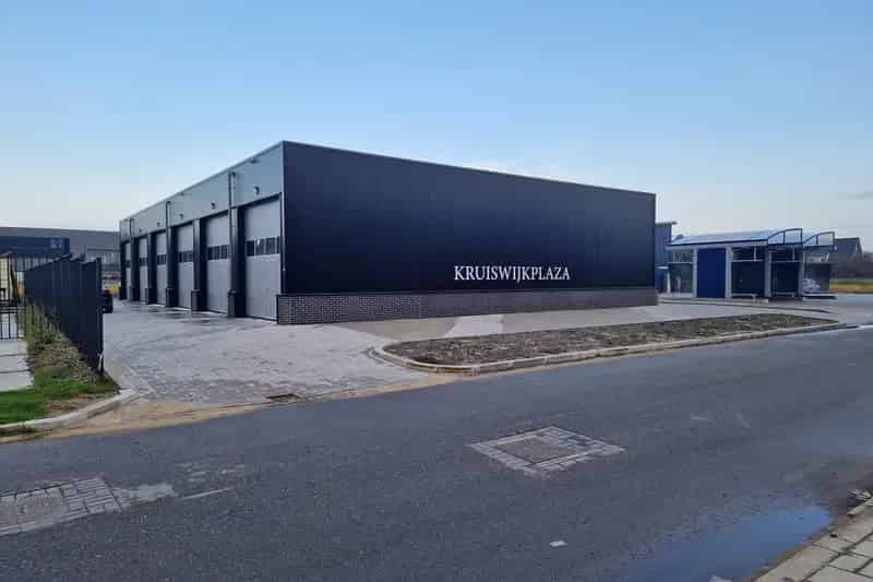 Bedrijfshal Anna Paulowna te koop