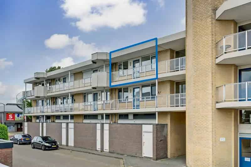 Appartement te koop Dieren Centrum - 3 kamer appartement met lift