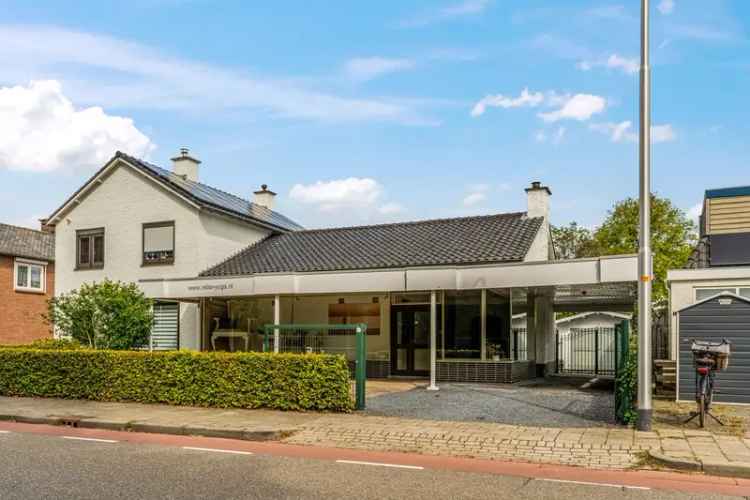 Huis te koop Doornenburg: 2-onder-1-kap bungalow te renoveren