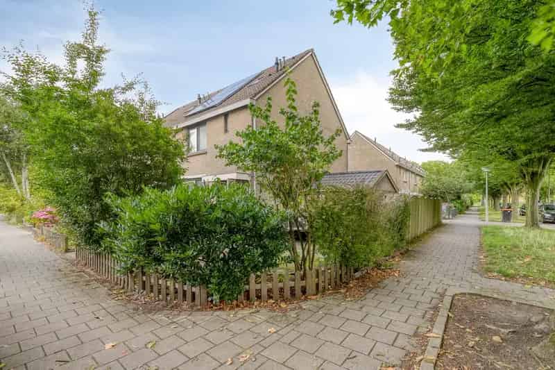 Moderne Hoekwoning 5 Slaapkamers Zaandam