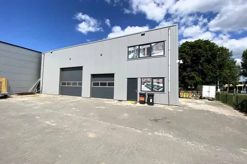 Bedrijfshal Almere | Zoek bedrijfshallen te koop: Splijtbakweg 27 1333 HC Almere 