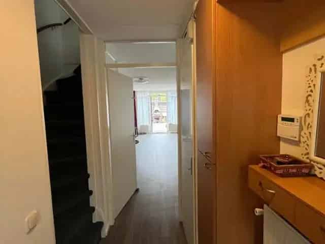 Moderne Eengezinswoning te Huur Den Haag 5 Slaapkamers