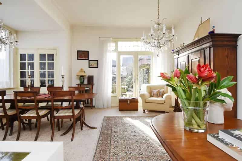 Huis te koop Den Haag Marlot 4 slaapkamers tuin carport