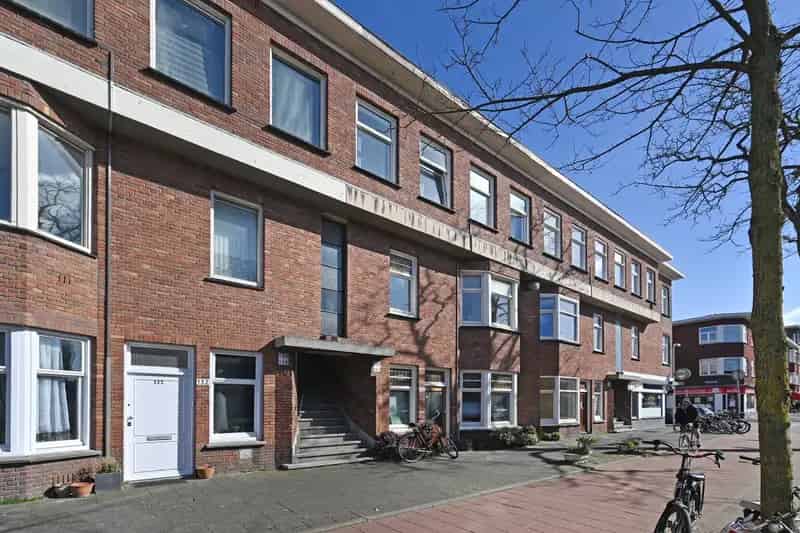 Appartement te koop Den Haag Laak 62m2 3-kamer Balkon