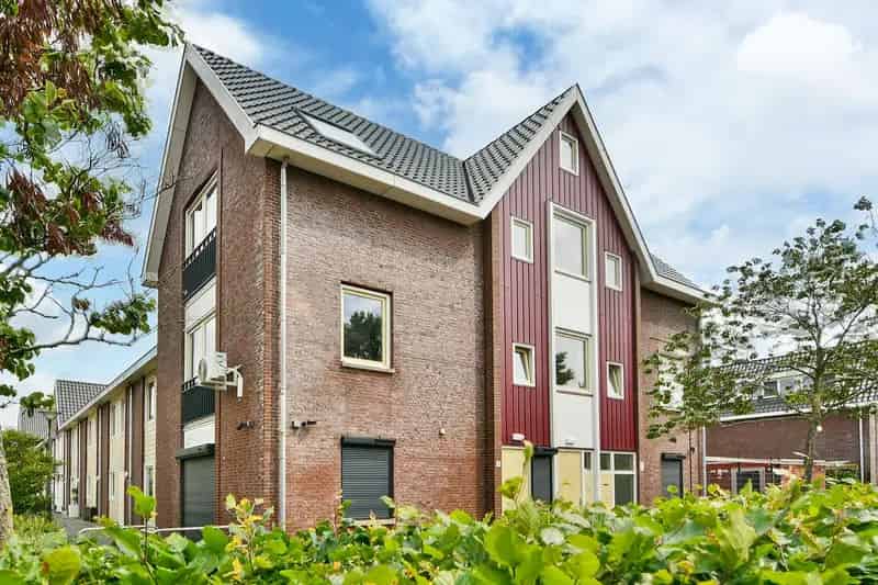 Appartement Floriande 59m2 Modern Hoog Plafond Ruime Zolder
