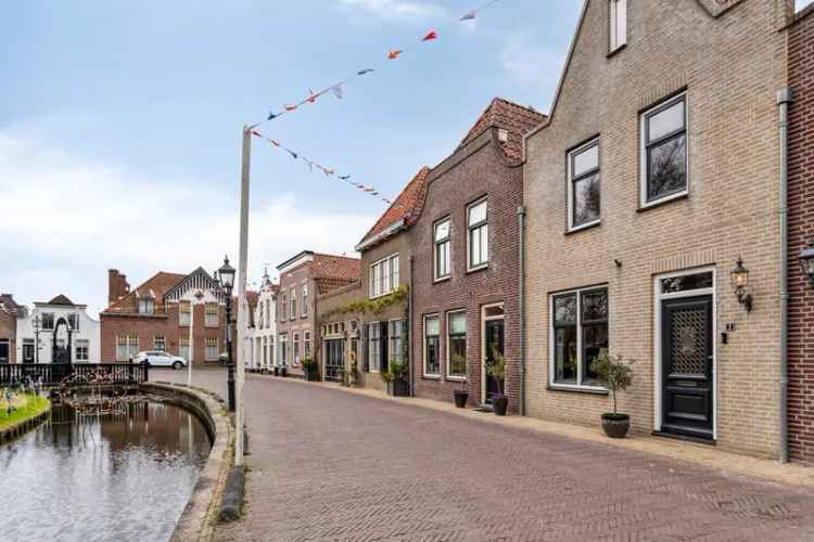 Karakteristieke woning Nieuwe Tonge: Luxe, Ruimte en Garage met Verdieping