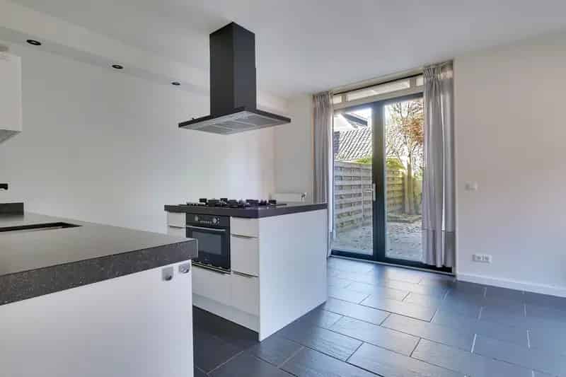 3-Kamer Appartement Zevenaar Begane Grond Tuin